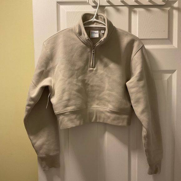 Aritzia TNA Cozy Fleece Perfect 1/4 Zip Sweatshirt NWT - Picture 3 of 7